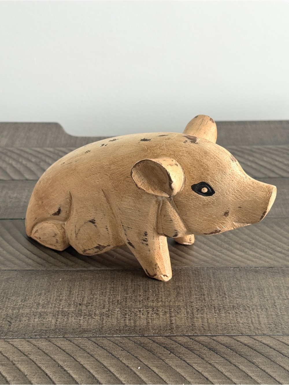 Wooden Sitting Pig Sculpture, Wood Carving, Animal Figurine, Handmade Home Decor
